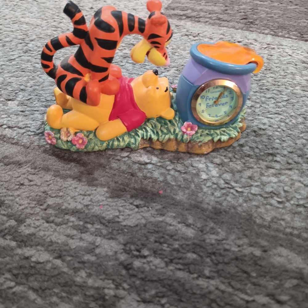 Winnie the Pooh and Tigger Figurine